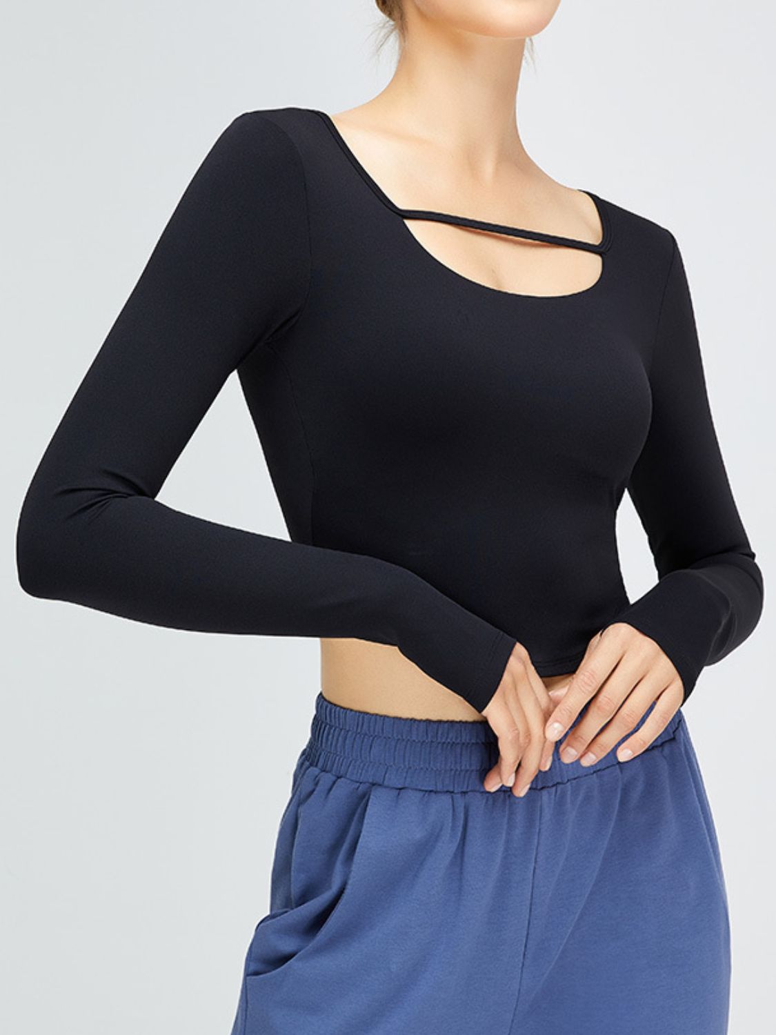 Cutout Curved Hem Cropped Sports Top